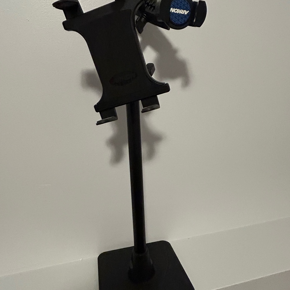 Arkon Creators Stand